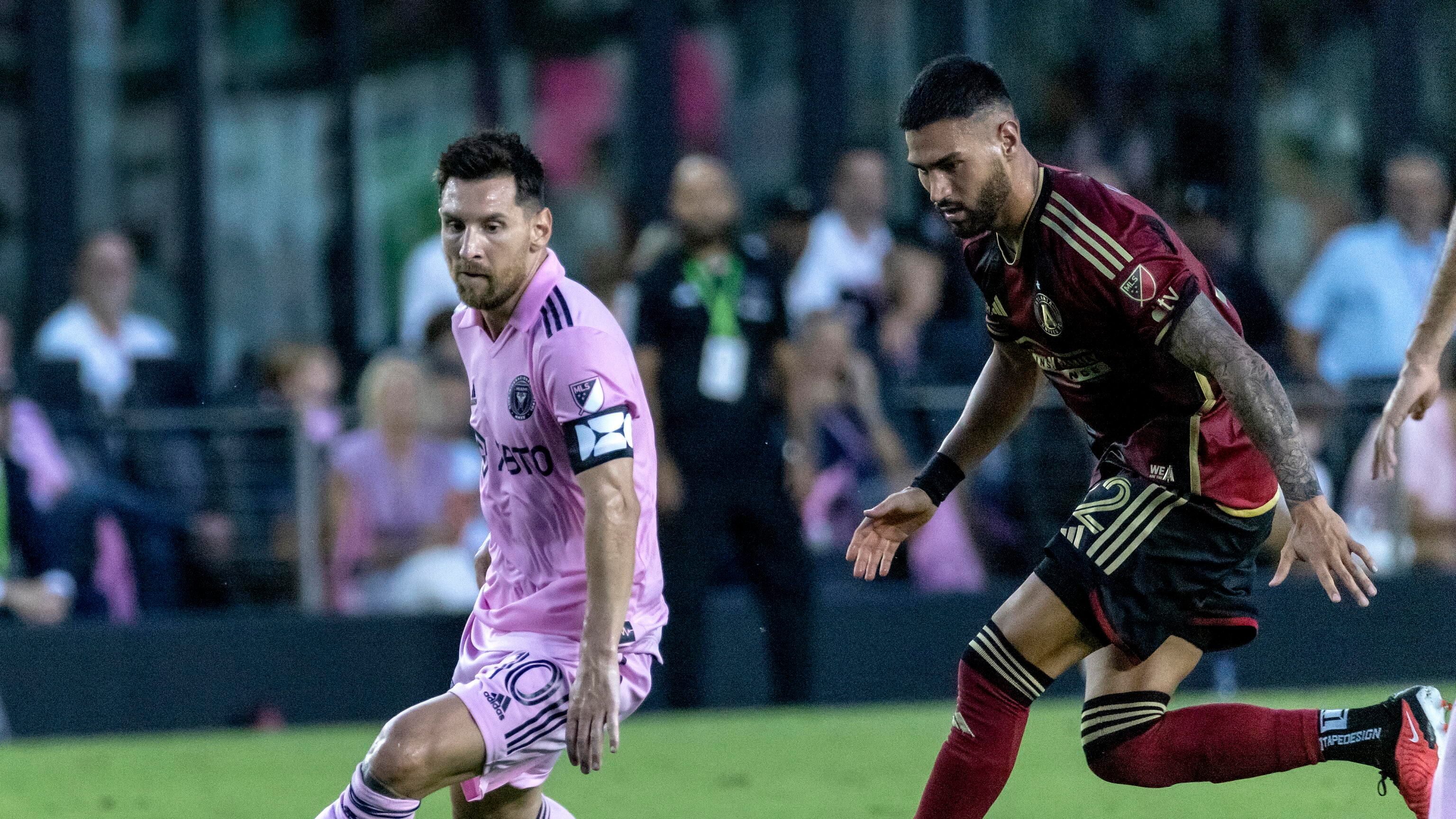 Da Leo Messi a Morata: gli acquisti "big" del calcio. Ecco quanto guadagnano