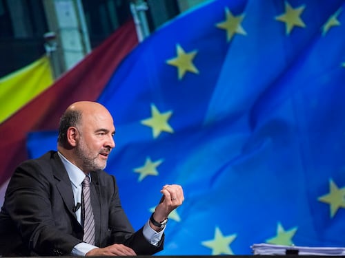 L'avvertimento di Moscovici: "Tria sa che cosa deve fare..."