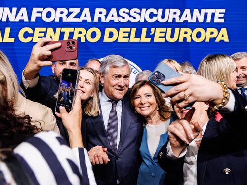 Tajani presenta la squadra. "Noi forti anche senza Silvio"
