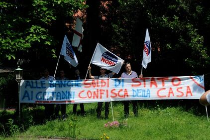 La resistenza dell'imprenditore Bramini sotto sfratto 3
