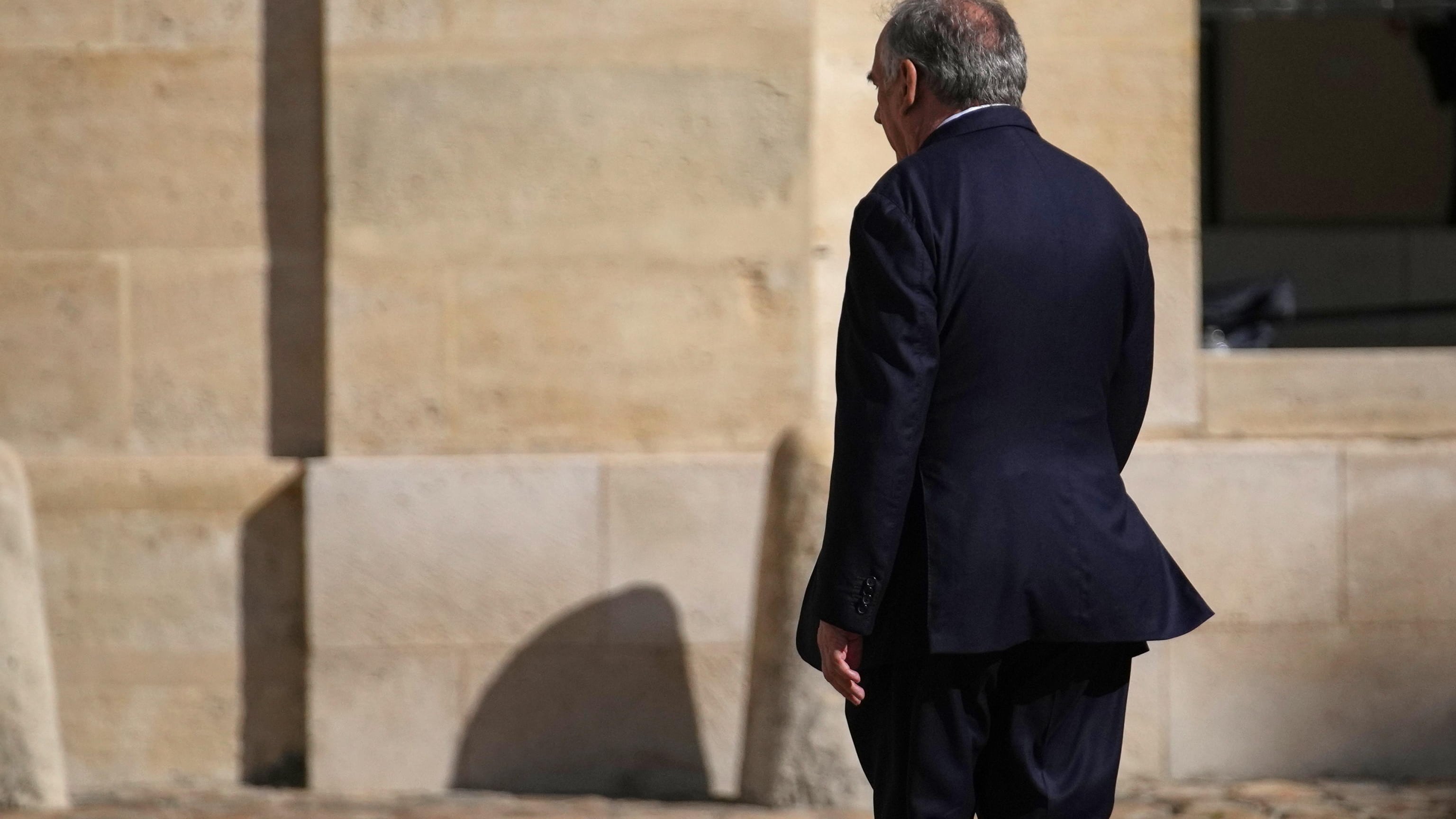 Francia, Bayrou si dimette: Macron accelera sulla scelta del nuovo premier