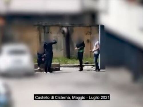 Droga, spaccio vicino alle scuole: sei arresti