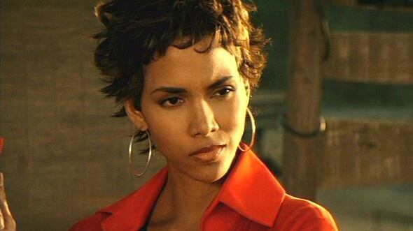 Halle Berry: su Instagram l’attrice ironizza sul fatto di essere single