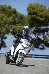 Honda SH Mode, sfida al low budget 20