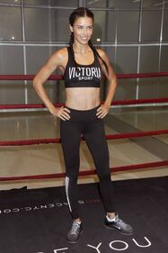 L'allenamento di un angelo: Adriana Lima sul ring 1