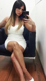 Marika Fruscio hot con la scollatura a cuore 20