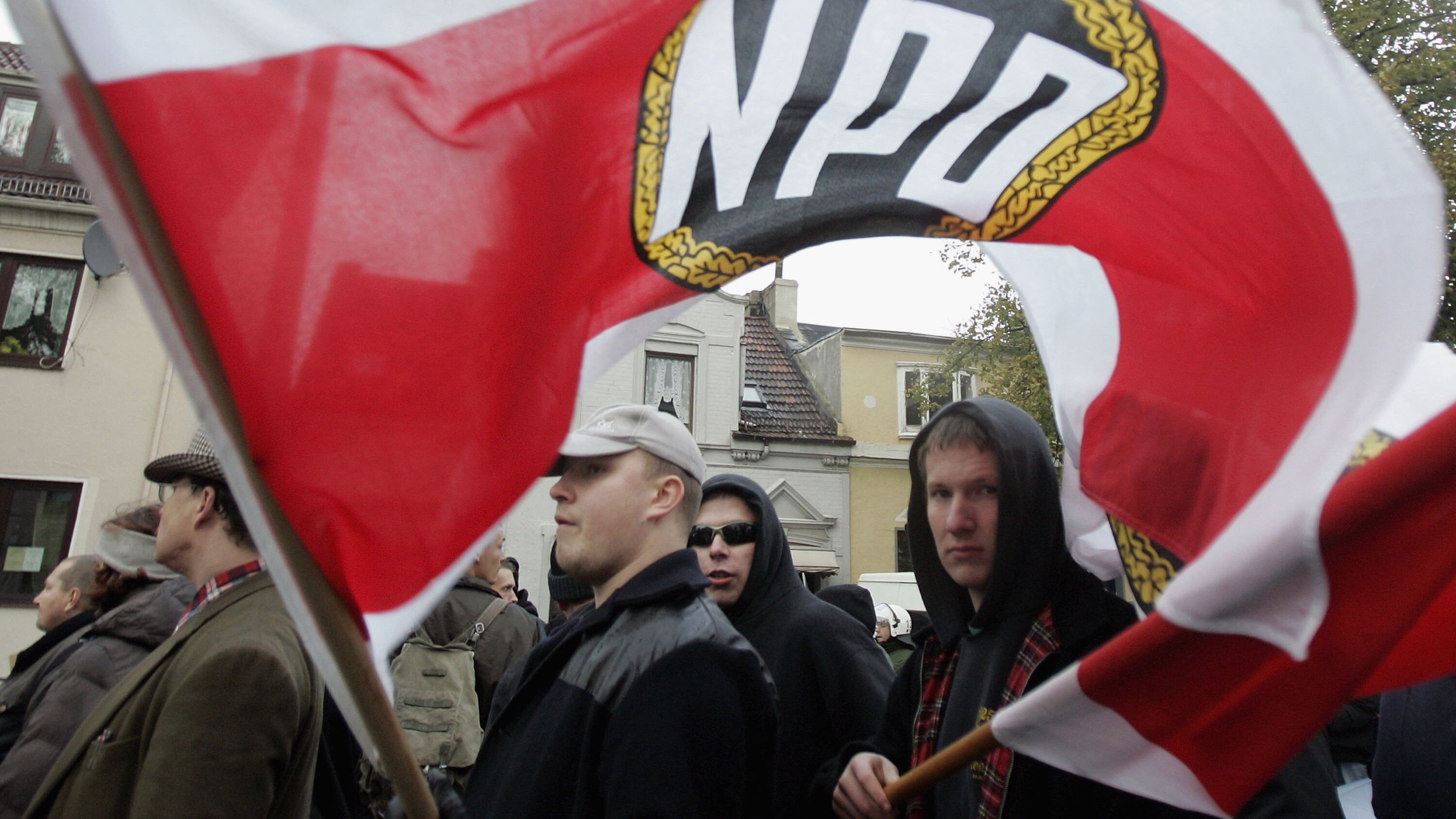 La lezione della Germania: la libertà non teme i nazisti