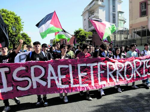 Due popoli per una sola opposizione: piazze separate su Israele e Palestina