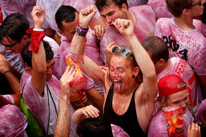 In migliaia a Pamplona per la corsa dei tori 16