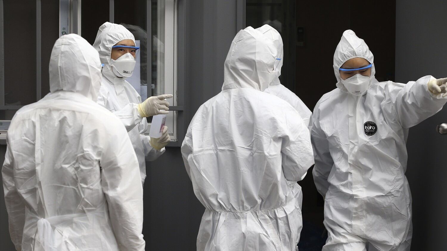 Coronavirus, i due scenari: cosa può succedere adesso