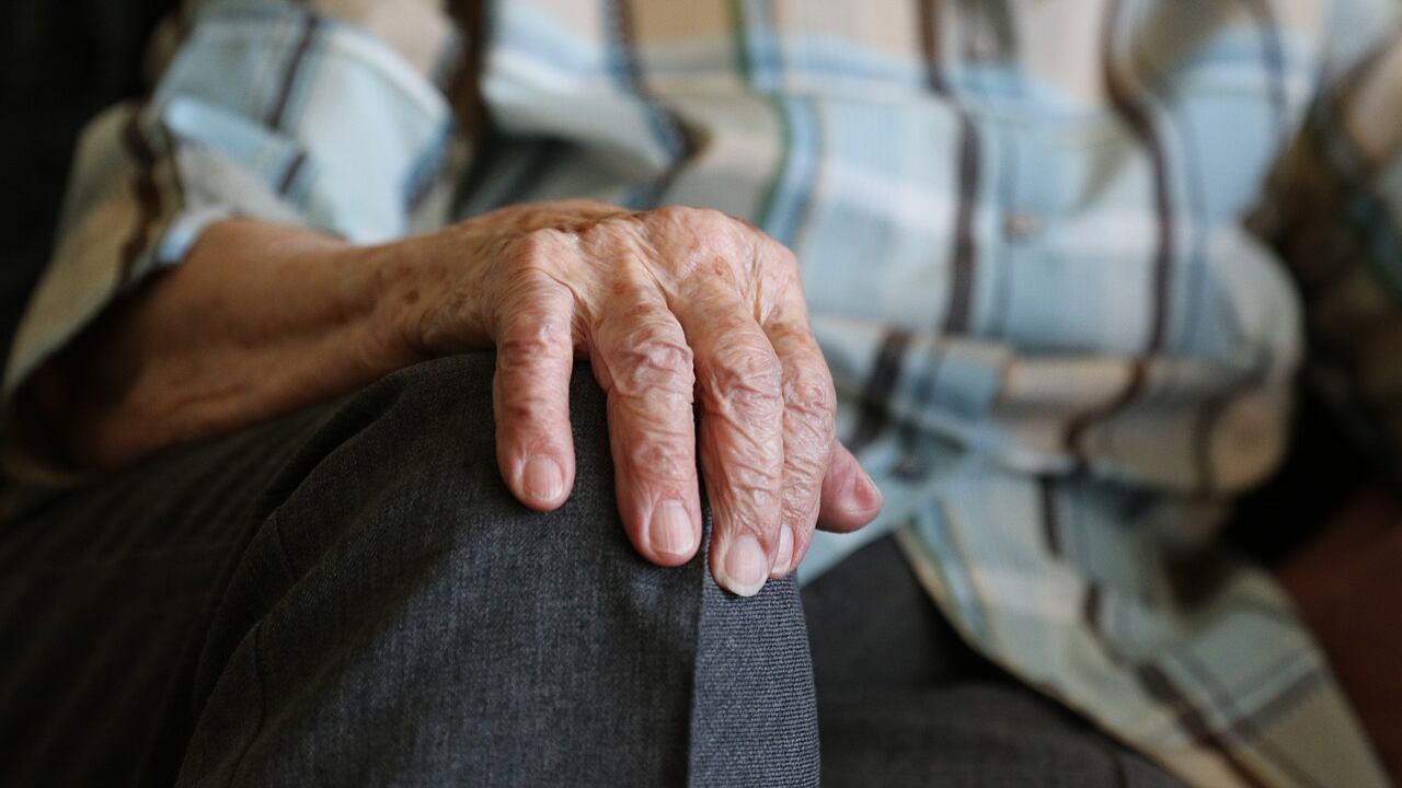 Anziani (ma non solo) a lezione dai vigili per imparare a difendersi da truffe e truffatori