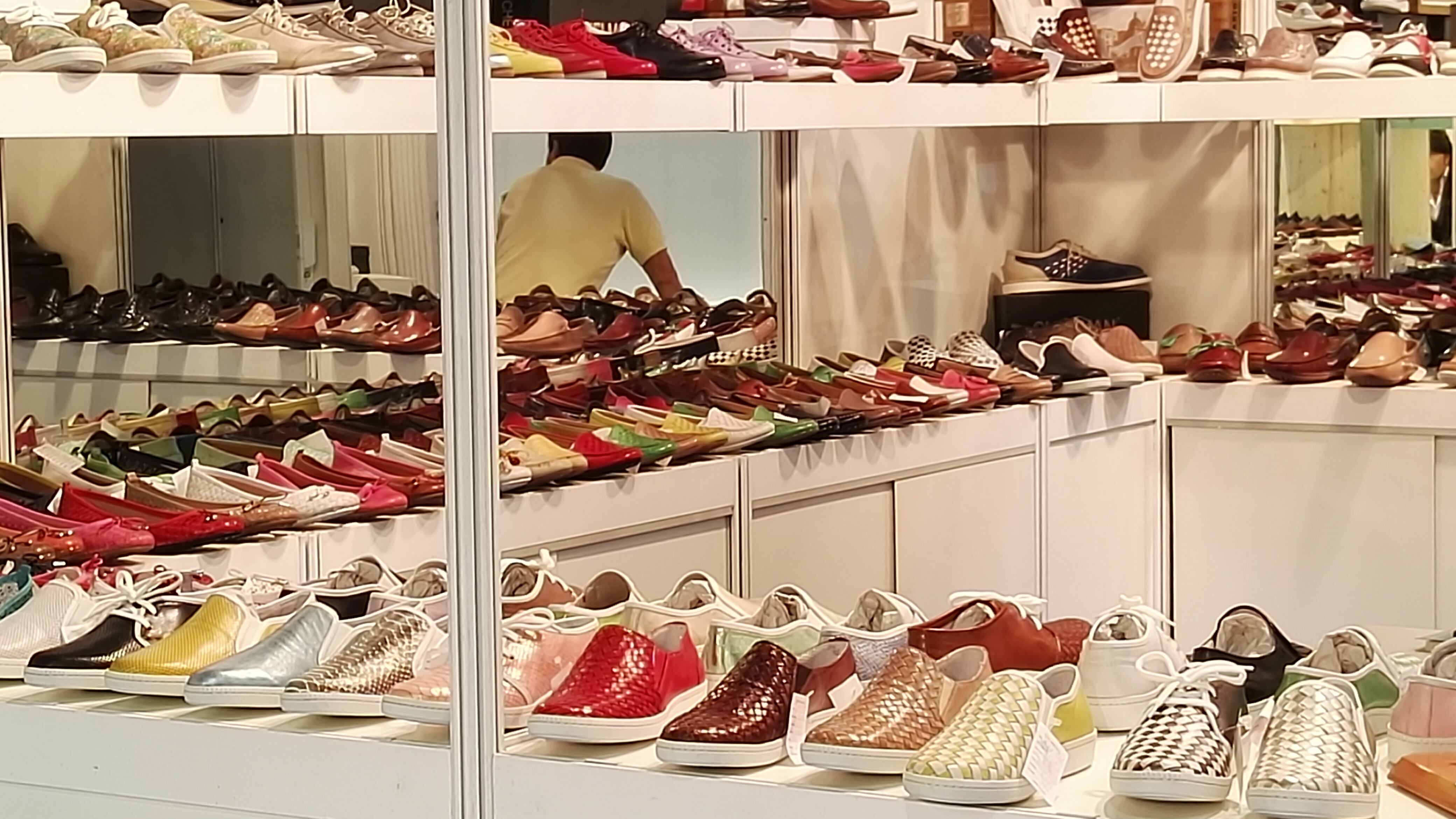 Calzature, theMicam chiude con 30.801 visitatori: oltre la metà sono stranieri