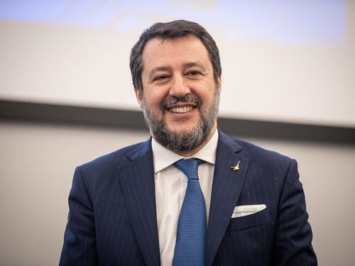 Erano una bufala i soldi russi alla Lega: il pm vuole archiviare l'inchiesta Metropol. "Salvini mai indagato"