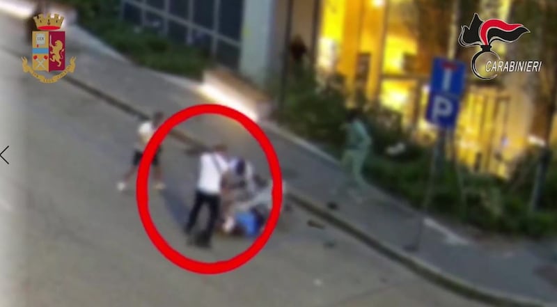 Rissa a Milano con arma da fuoco: coinvolti due trapper 2