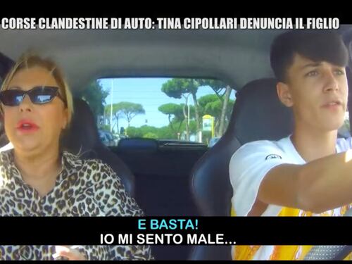Tina Cipollari denuncia il figlio per uno scherzo delle Iene