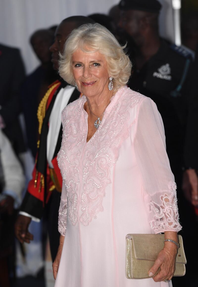 Camilla Parker Bowles, la duchessa di Cornovaglia in foto 4