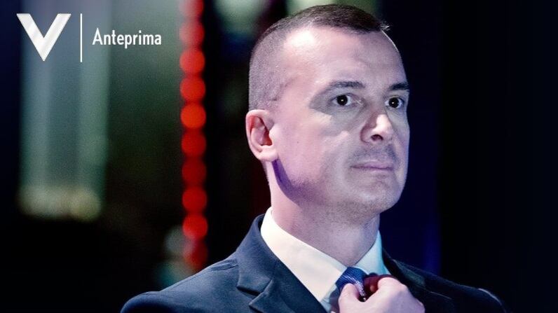 Casalino torna col cubano: "Non prenderei più pillola per essere etero"