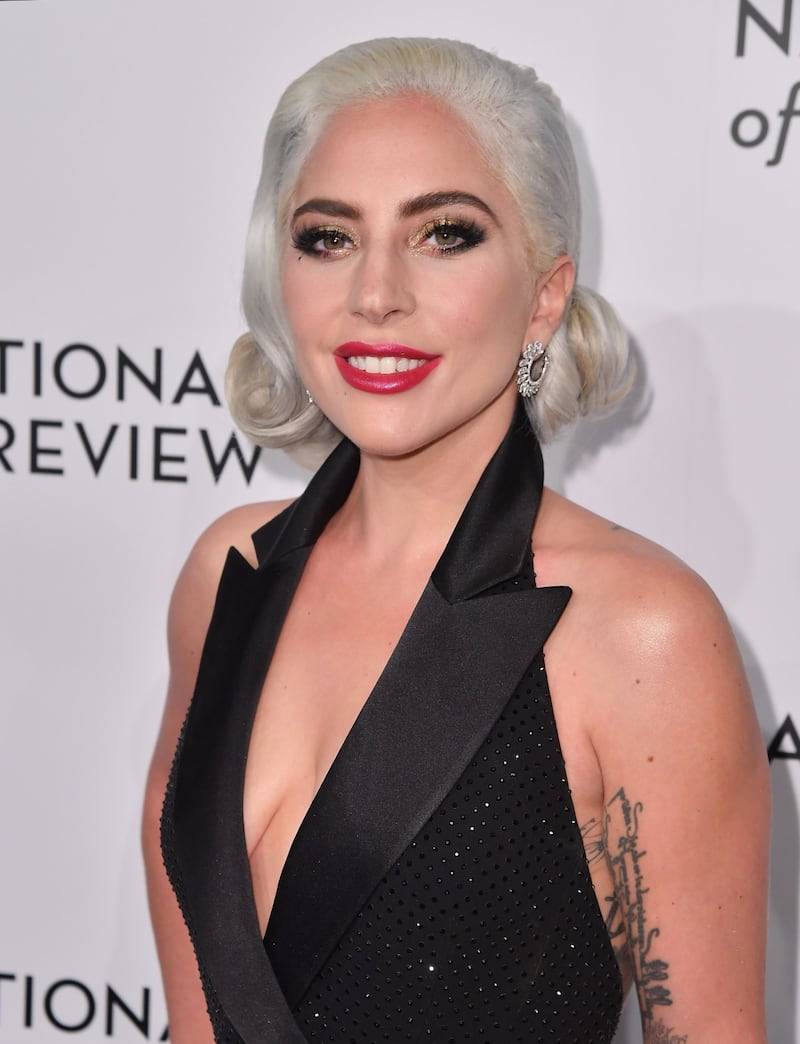 Lady Gaga sexy e chic sul red carpet: foto 6