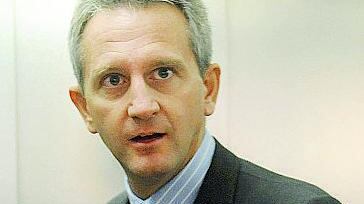 DeA e Mediobanca escono dalle cliniche di Antonino Ligresti EPILOGO Nell'operazione il gruppo De Agostini ha perso 40 milioni