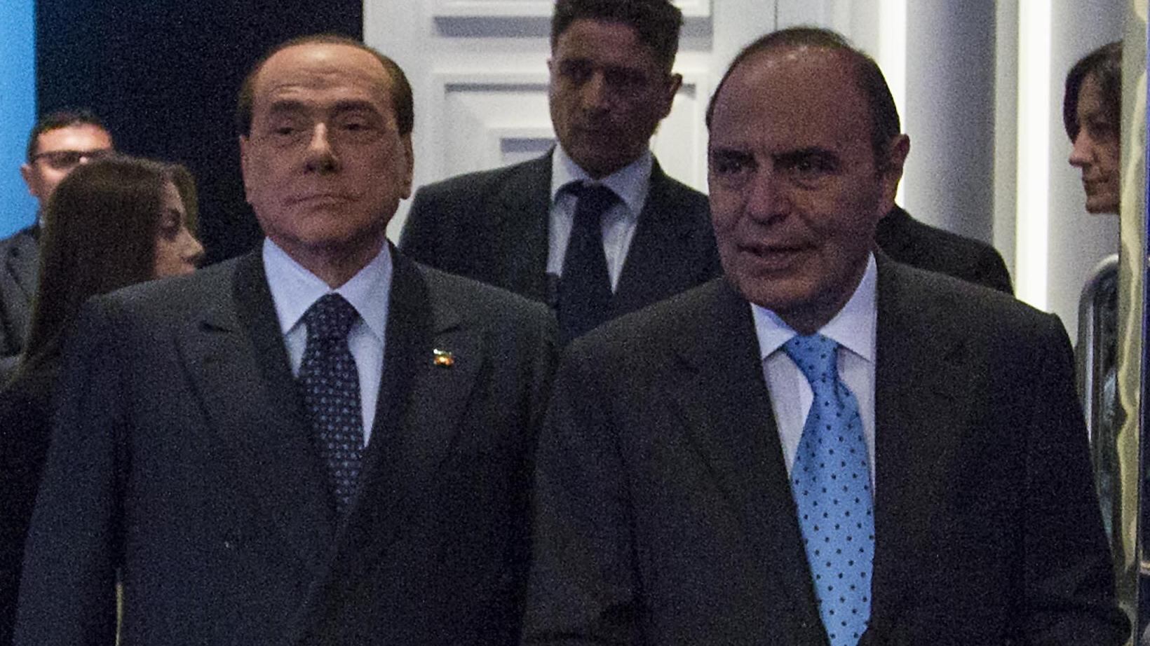 Berlusconi gela Renzi: «Nuovo Senato invotabile»