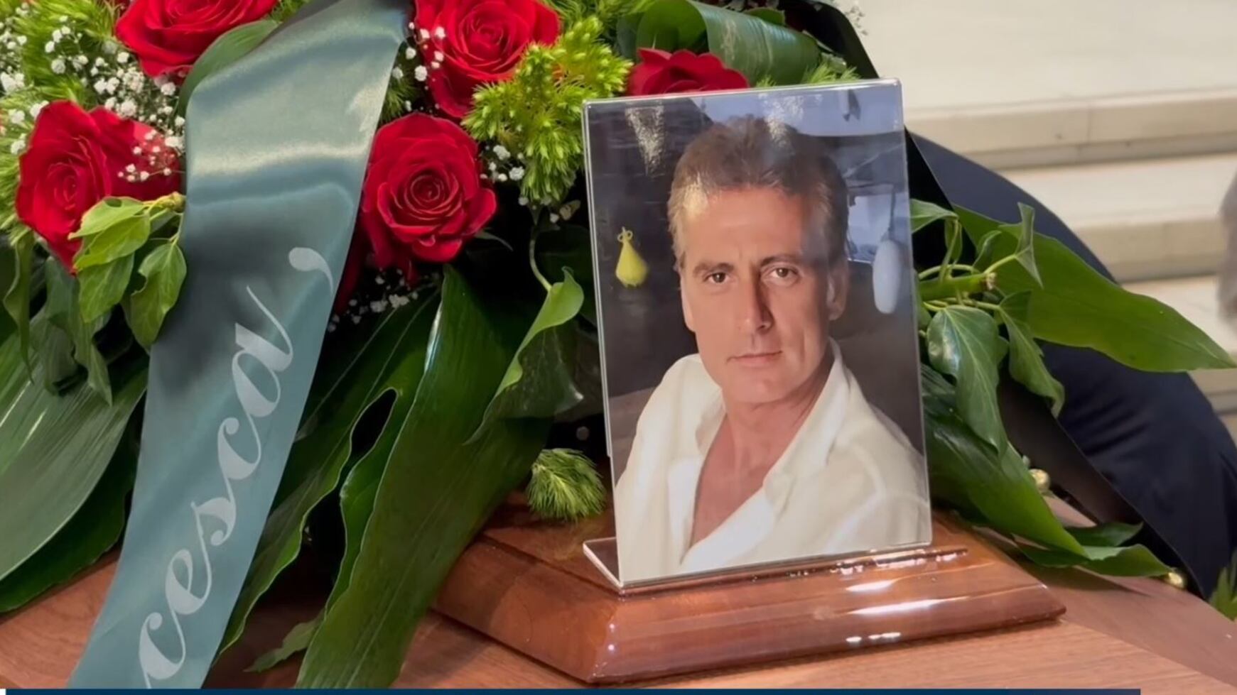 L'ultimo saluto ad Angelo Onorato, dopo i funerali restano i dubbi per una morte violenta