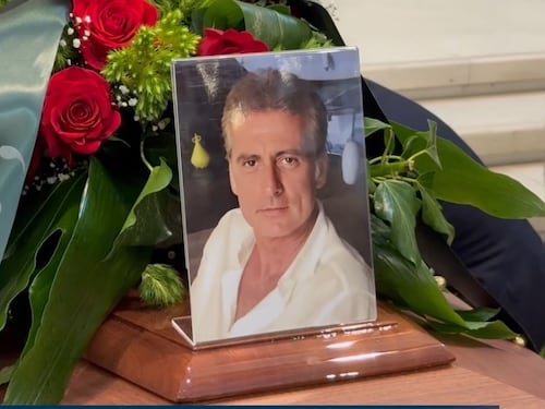L'ultimo saluto ad Angelo Onorato, dopo i funerali restano i dubbi per una morte violenta
