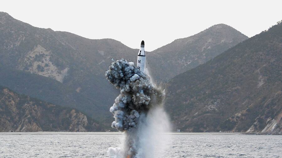 Corea del Nord, lanciato missile da un sottomarino