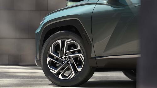 Hyundai Tucson restyling, guarda tutte le foto  12
