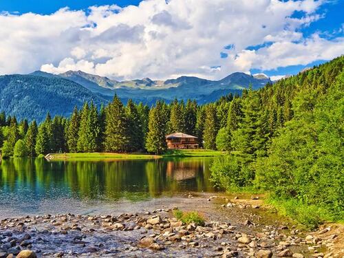 Tra i castelli della Val di Sole nel paradiso del formaggio
