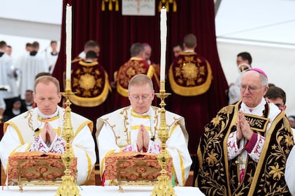 I lefebvriani consacrano 4 nuovi vescovi - FOTO 2