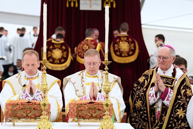I lefebvriani consacrano 4 nuovi vescovi - FOTO 2