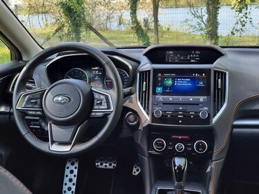Subaru XV 2023, la prova su strada: guarda le foto 14