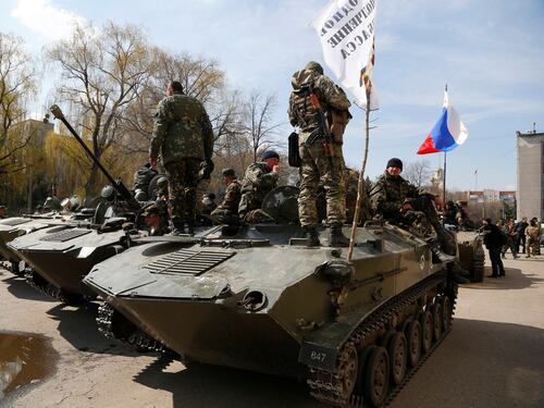 Ucraina, ancora tensione a Donetsk Sei blindati passano con i filo-russi