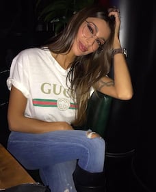 Cristina Buccino, foto hot sulle scale 12