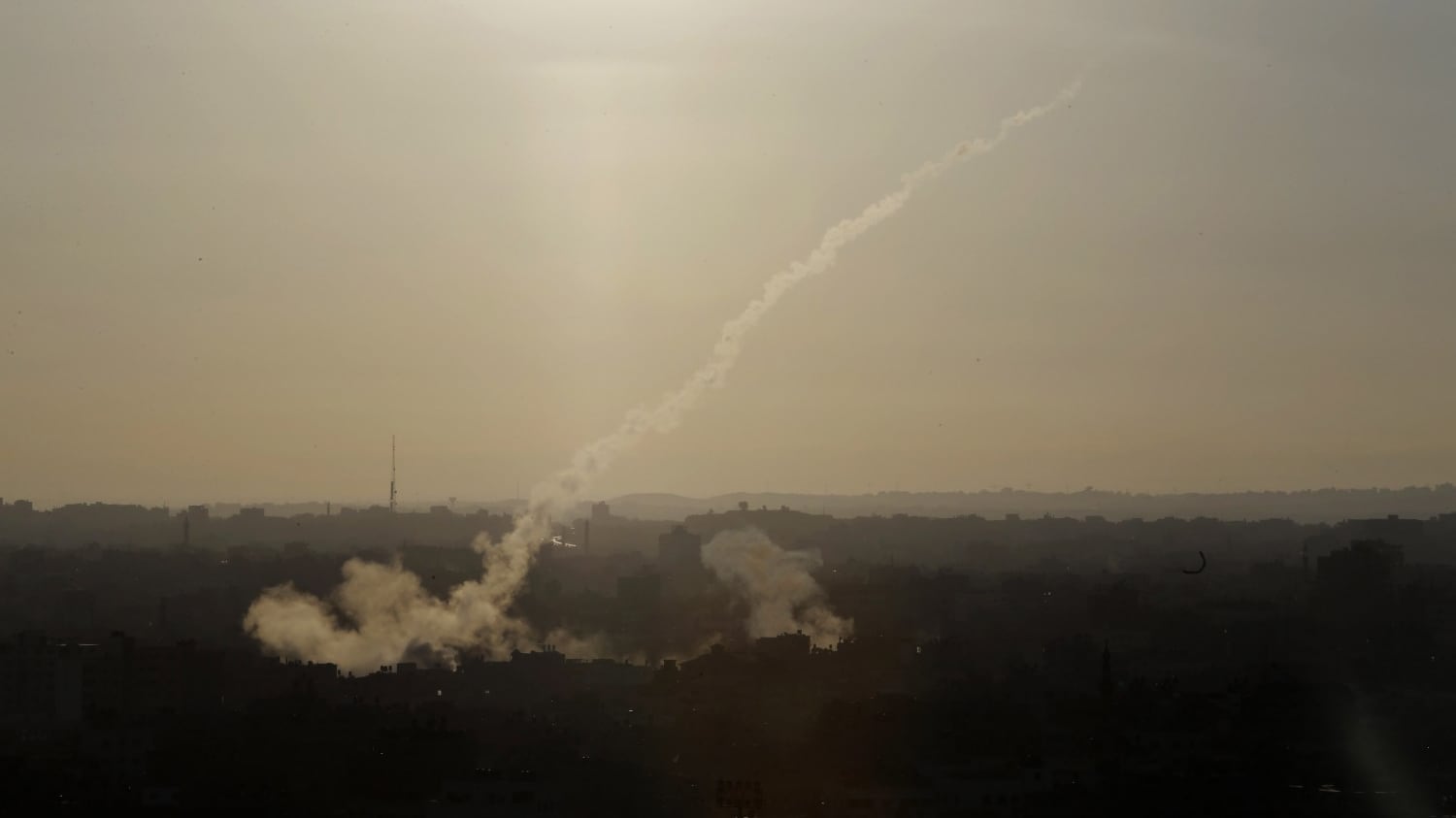 Gaza, ancora razzi e raid. Francia, Gb e Germania chiedono tregua