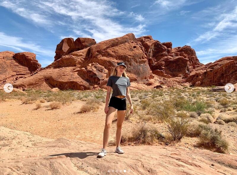 Miley Cyrus, il viaggio nel deserto: foto 10
