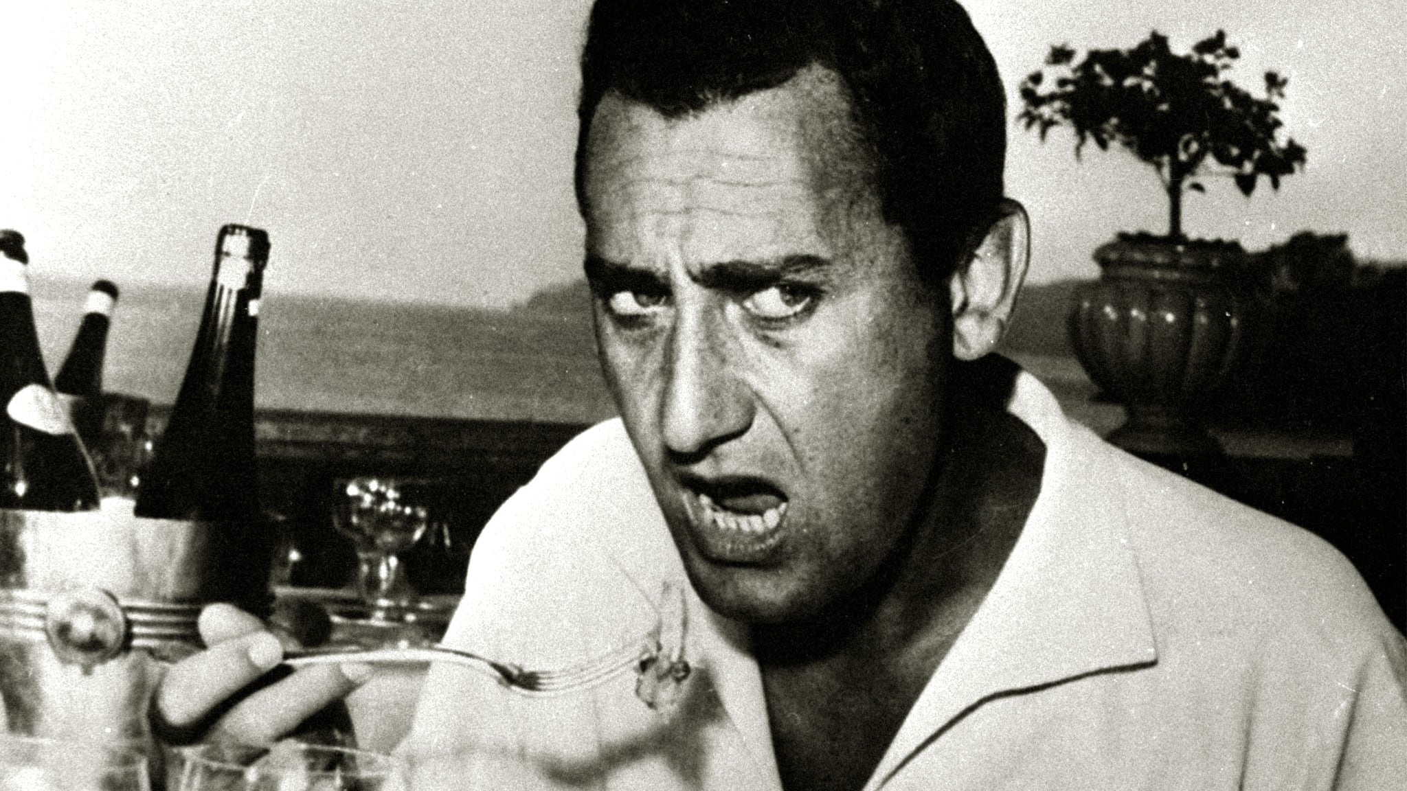 Alberto Sordi racconta la surreale cena a casa dell'Avvocato Agnelli