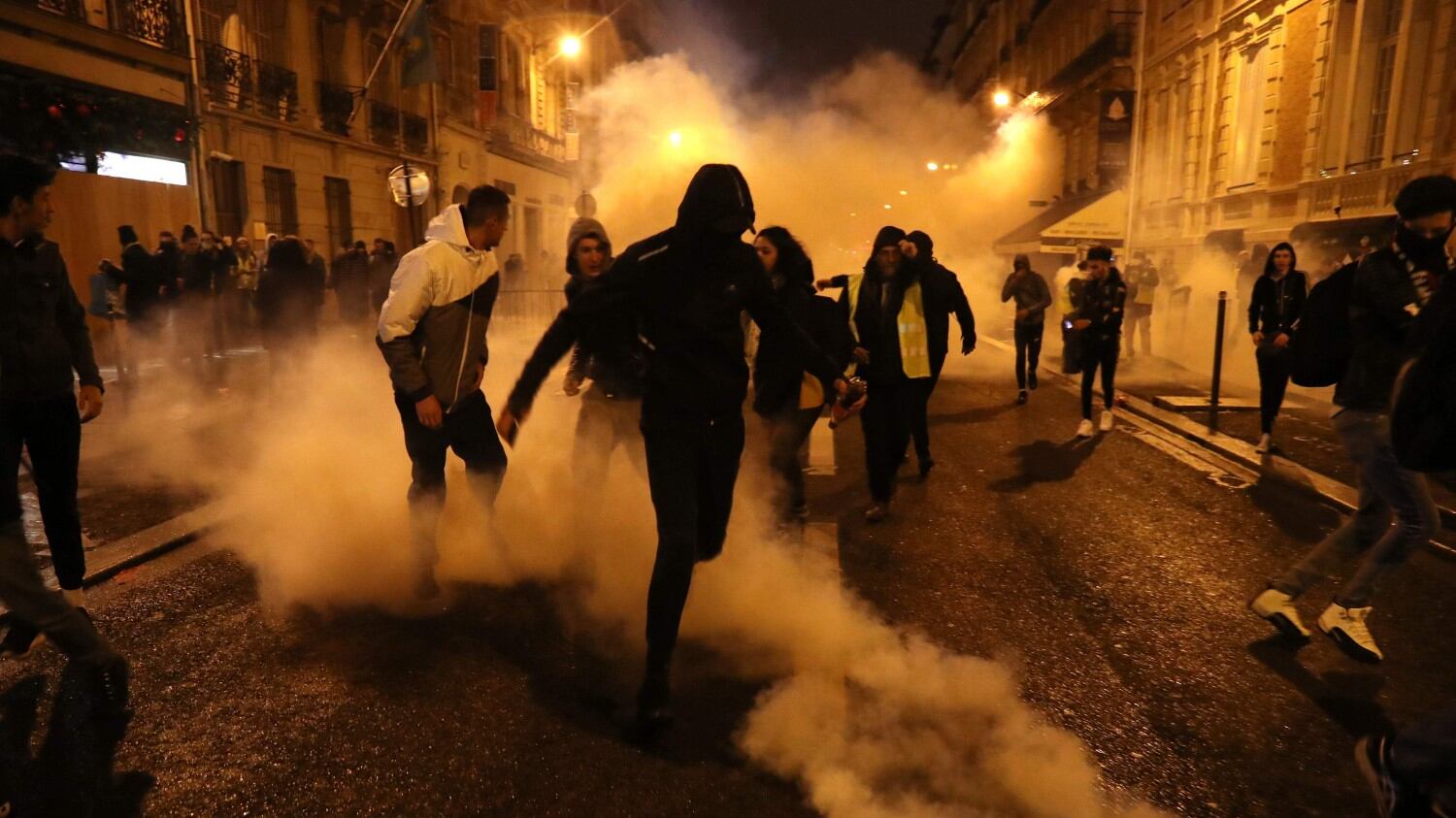"Vaffa" dei gilet gialli francesi: "Non vogliamo aiuto da M5s"