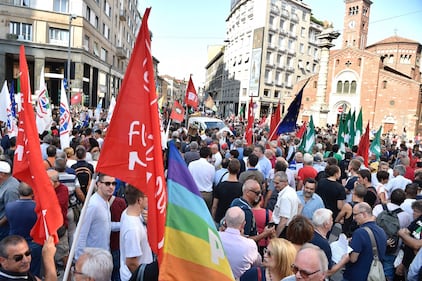 Sinistra in piazza contro Salvini e Orban 2