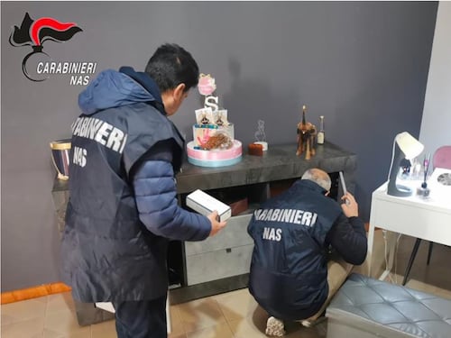Trattamenti estetici abusivi in casa: denunciata una 40enne