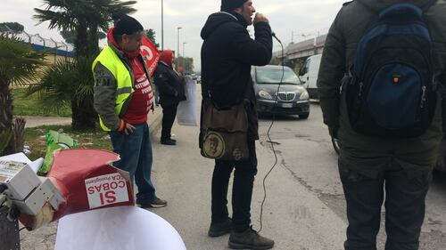 Di Maio contestato a Napoli 11