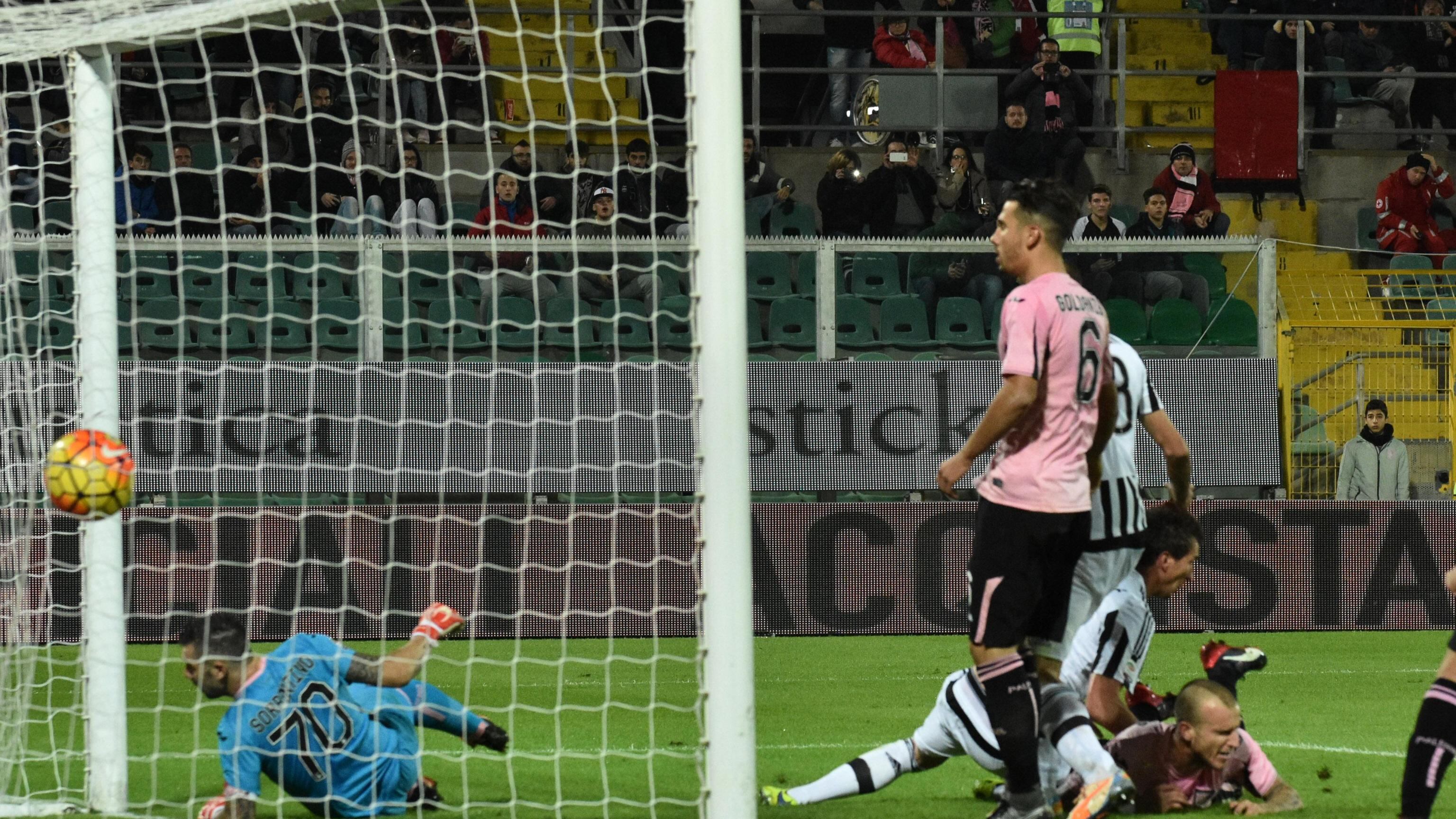 La Juve infila la quarta: 3-0 al Palermo