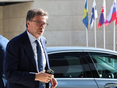 Flessibilità, la Ue ci pensa. Giorgetti: “Siamo fiduciosi”