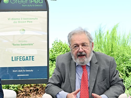 Il centrodestra vola nei sondaggi: avanti di 19 punti "Tanti gli indecisi la partita è aperta"