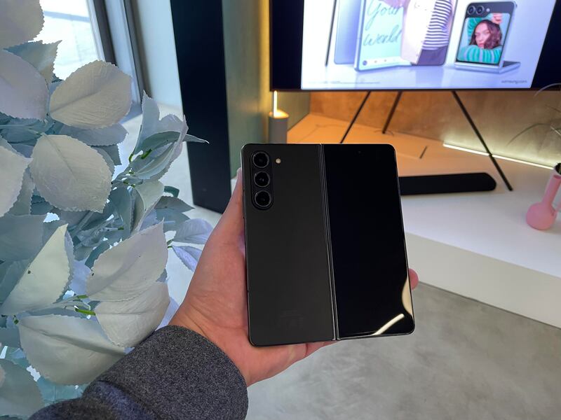 Samsung Galaxy Z Fold5, Z Flip5 e Watch6: guarda tutte le foto 2