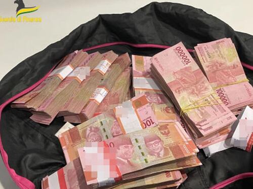 Col reddito di cittadinanza, ma pieni di soldi e di case