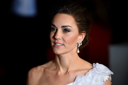 Kate Middleton in bianco ai Bafta 2019 5