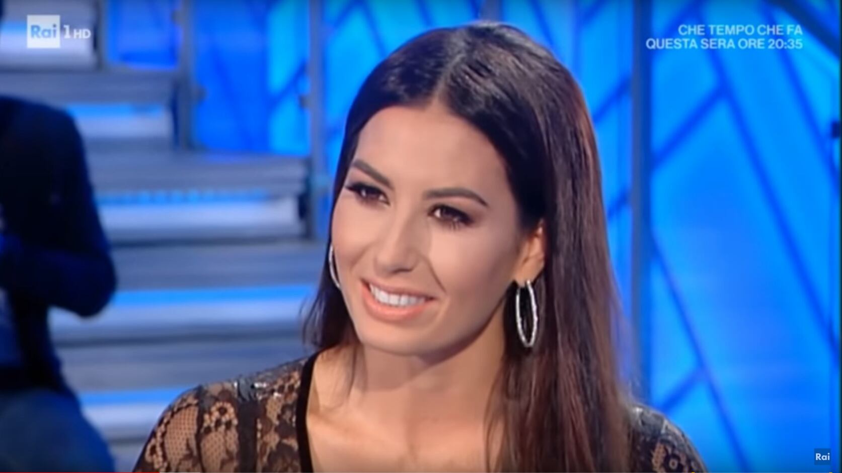 "Ma dove hai lasciato il seno?" La Gregoraci s'infiamma