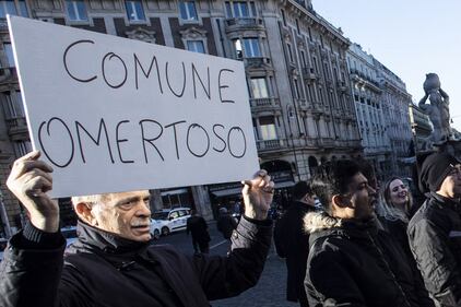 Barberini, la protesta dei commercianti per la chiusura della metro 4