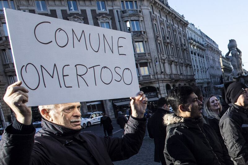 Barberini, la protesta dei commercianti per la chiusura della metro 4
